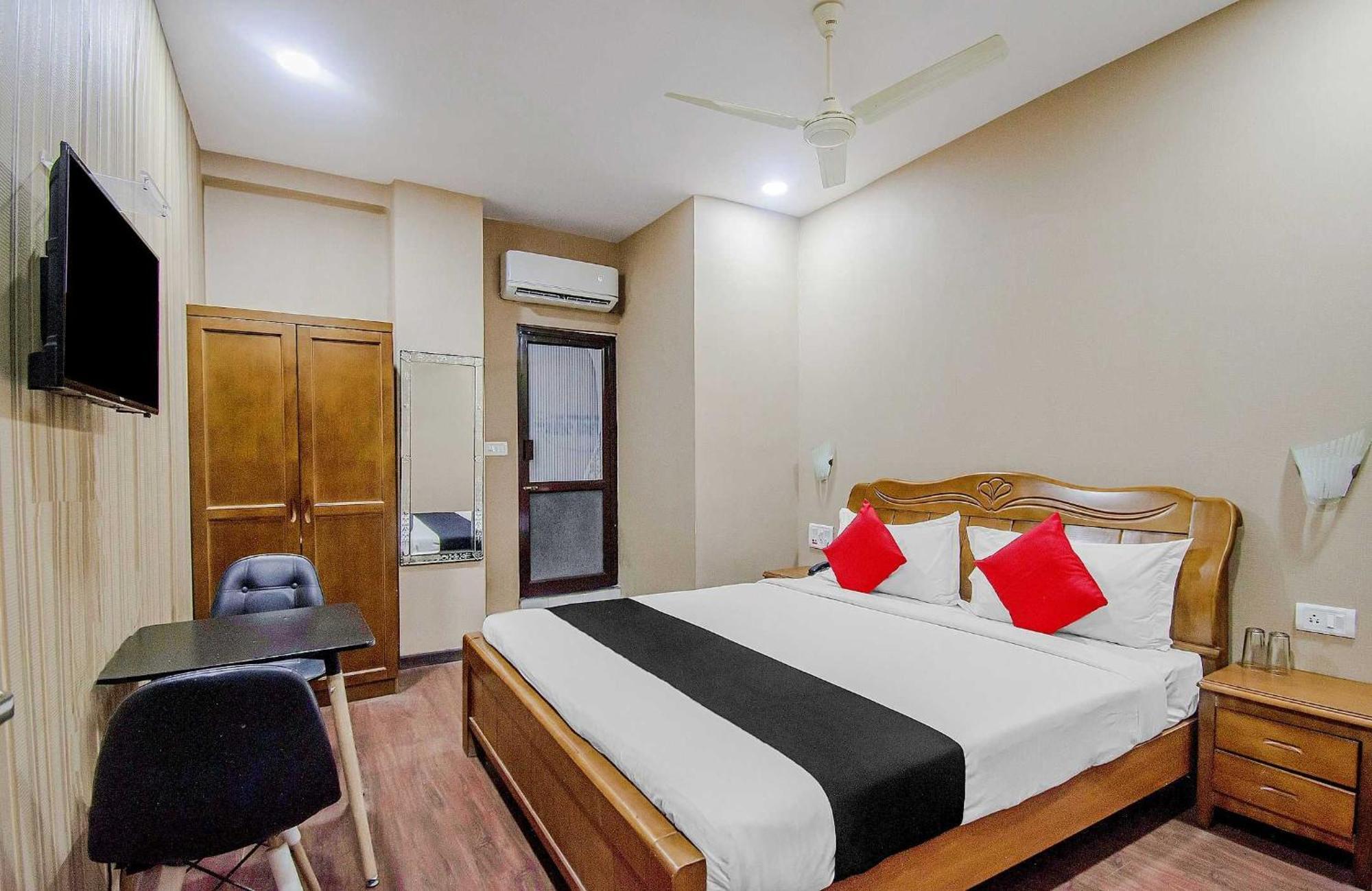 Collection O Mg Guest House كولكاتا المظهر الخارجي الصورة