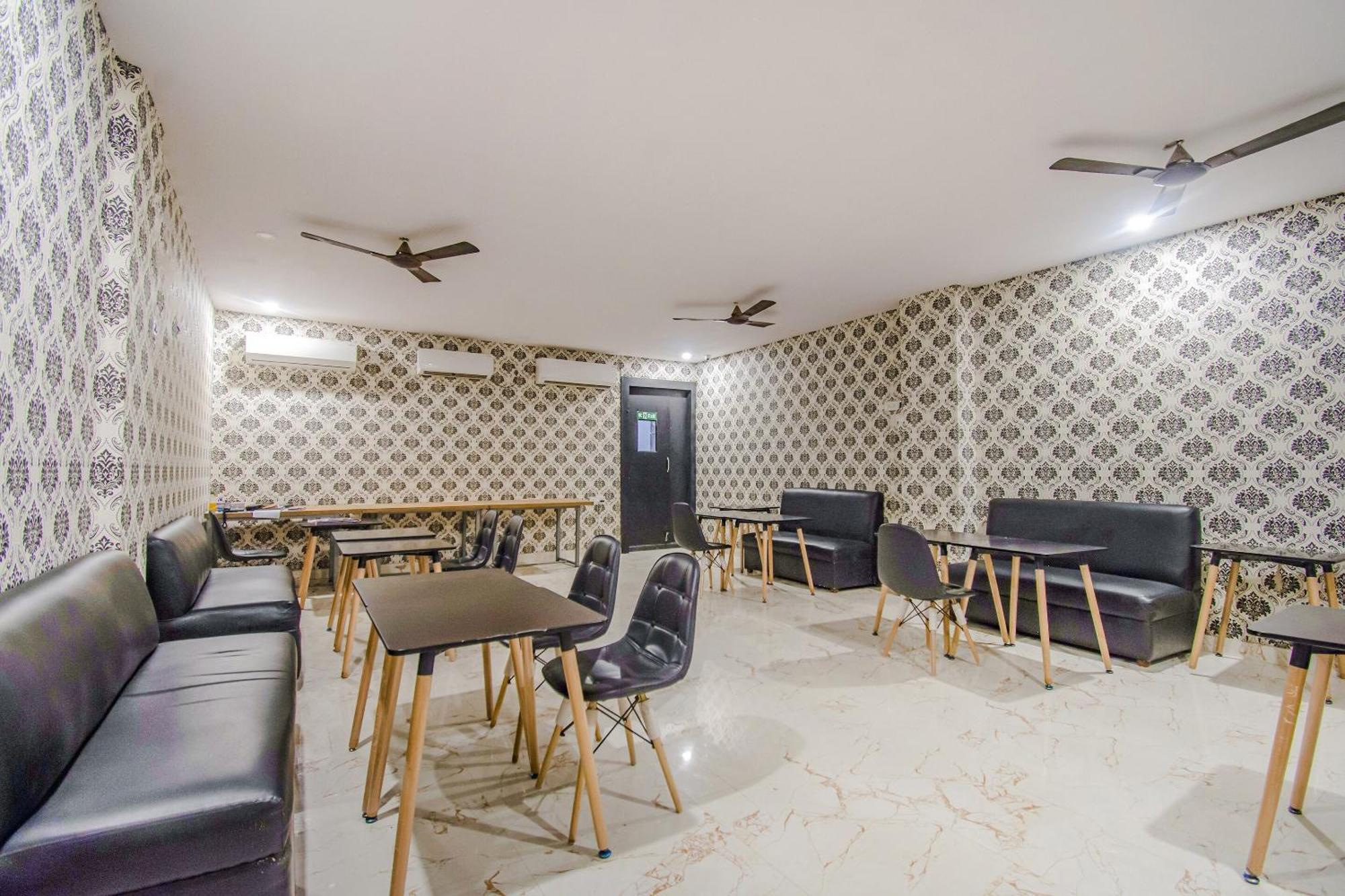 Collection O Mg Guest House كولكاتا المظهر الخارجي الصورة